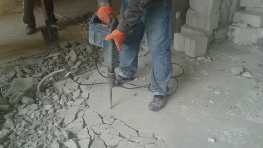 Монтаж,димонтаж стяжки половой, димонтаж стен.