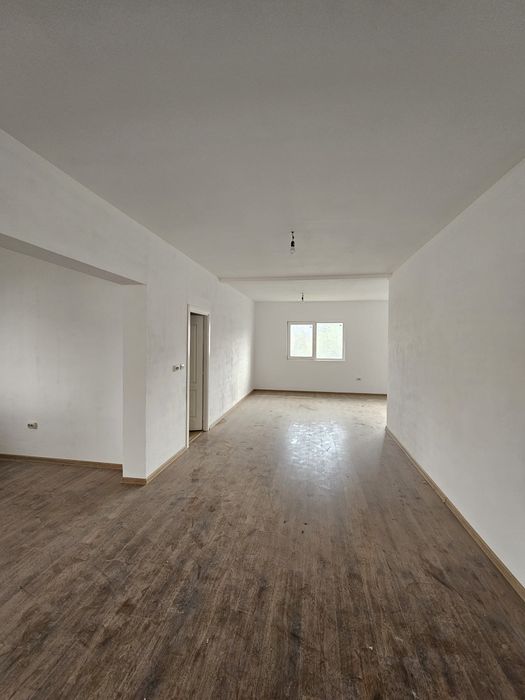 SPATII COMERCIALE– Central, Darmanesti-Bacau, langa piata!