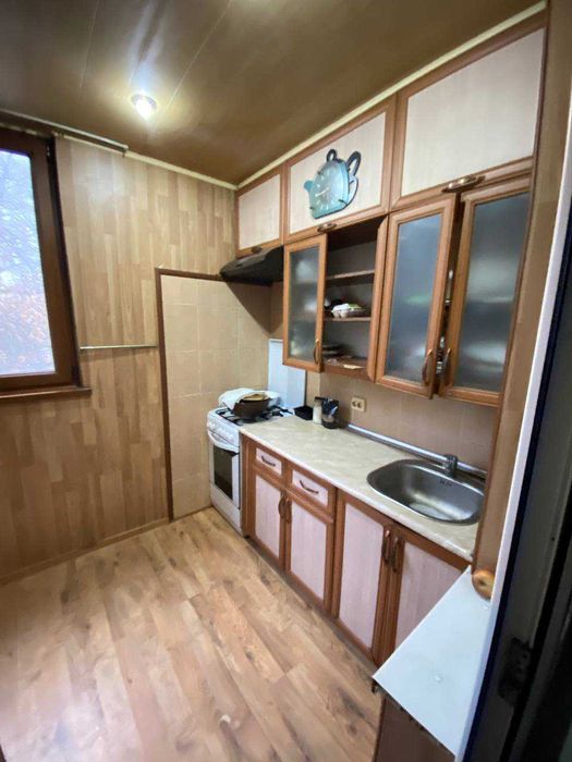 Қўйлиқ 1-массивда 3 хоналик квартира Матонат метрога якин без маклера