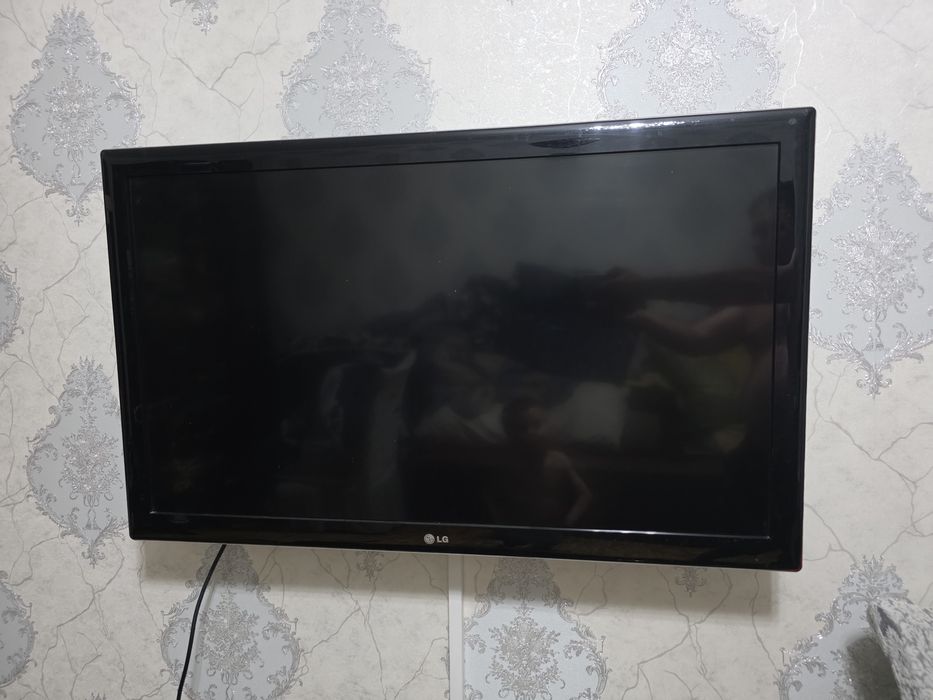 Телевизор     LG