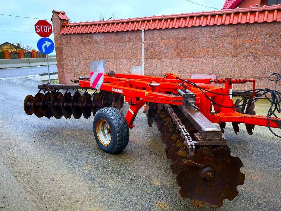 Disc greu semigreu RAZOL 4 ,2 m an 2012 Pliabil cu 38 discuri Kuhn Discover XM Souchu Pinet Gregoire Besson Quivogne Lemken Kuhn Hardi Rabewerk Fiat