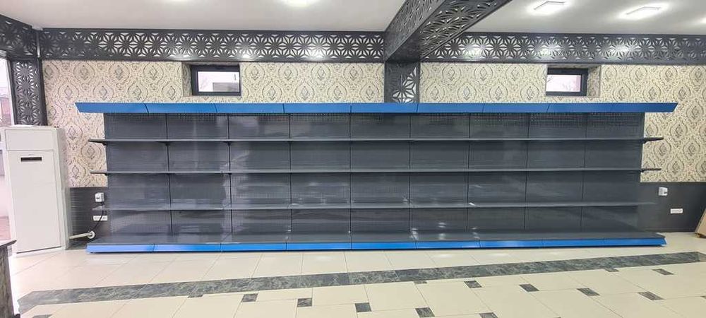 Стеллаж пристенный перфорированный с крюками