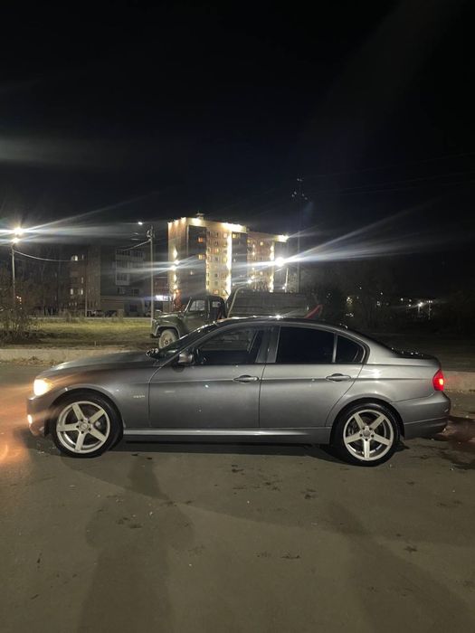 Продам BMW E90 рестайлинг
