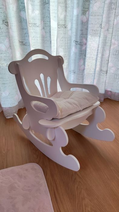 Люлеещо столче бяло