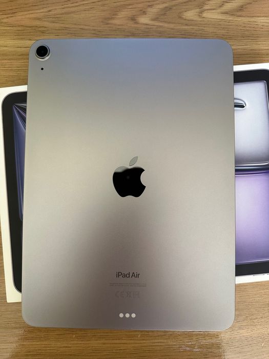 iPad Air M2 11 инча + Smart Folio