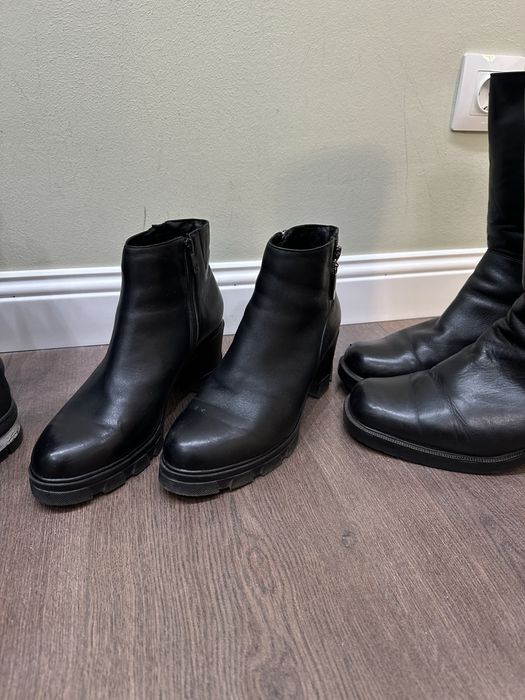 Продам  женские сапоги