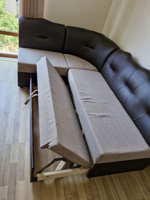 Ъглов разтегателен диван
