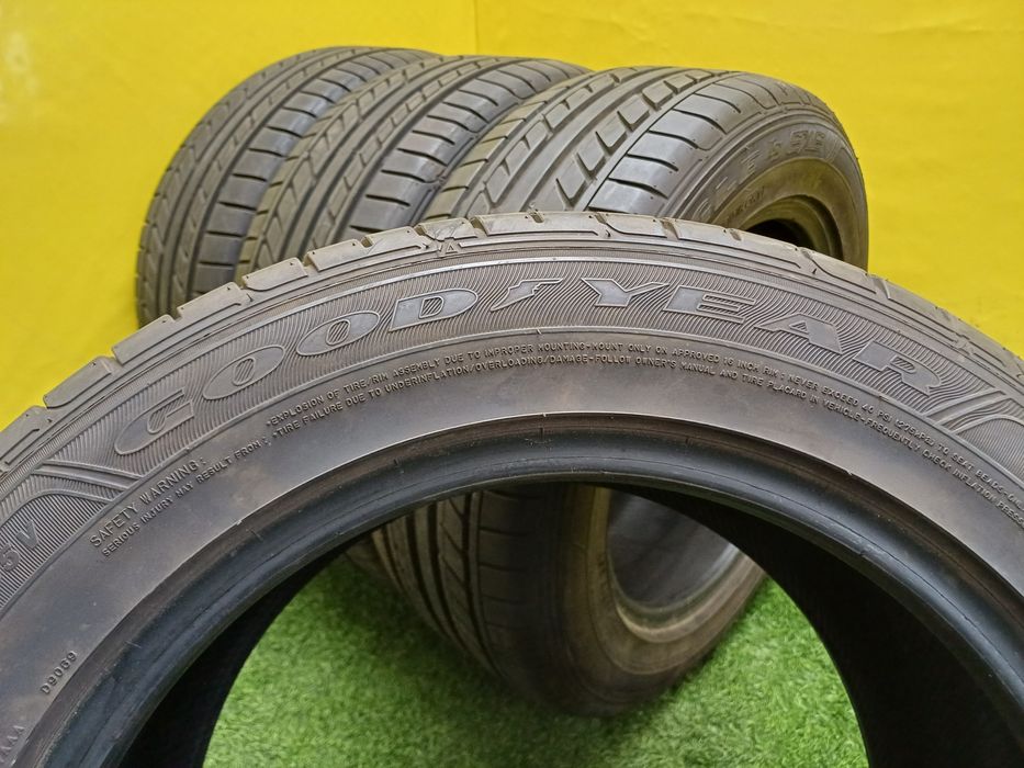Шины 225/55 R16 Goodyear комплект.