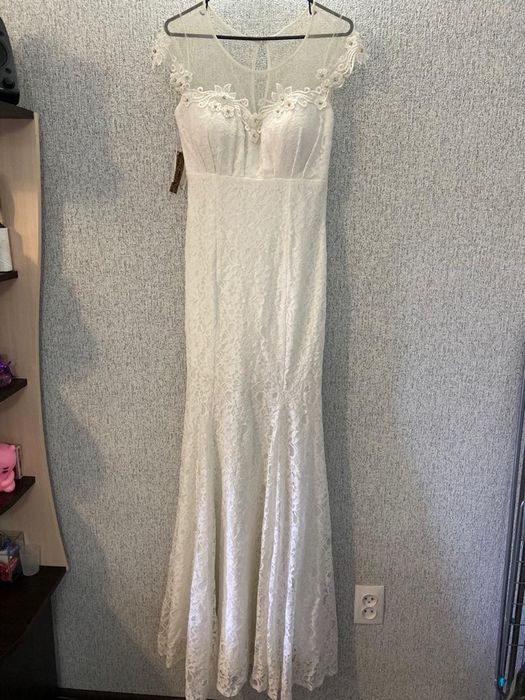 Продам платье цена договорная