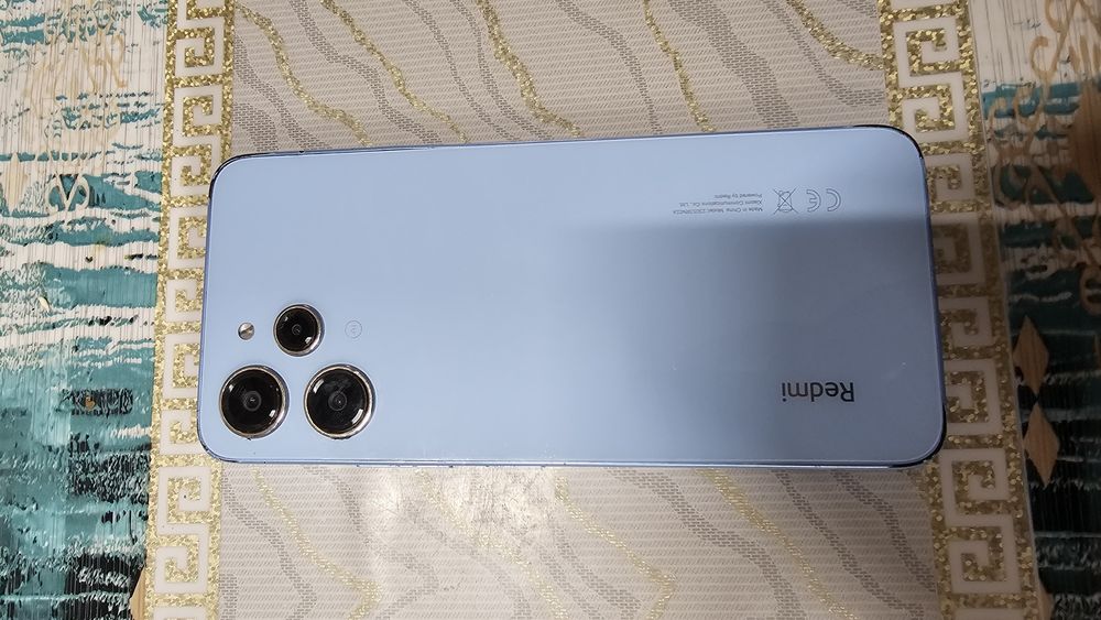 Телефон Redmi note 12