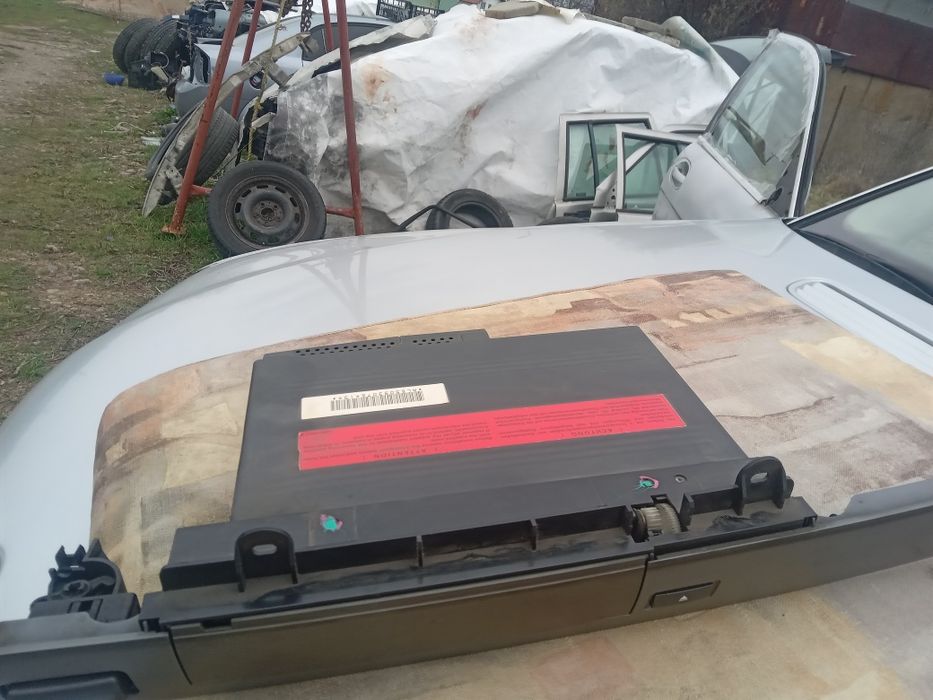 CD Чейнджър за BMW E65