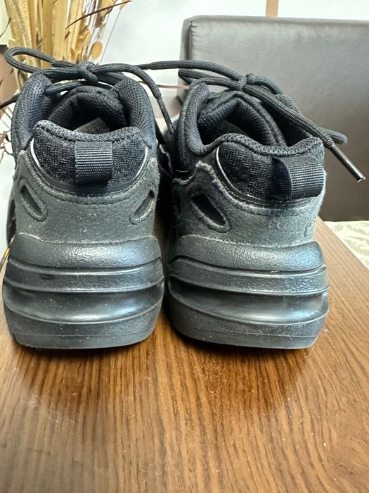 Оригинални маратонки Adidas