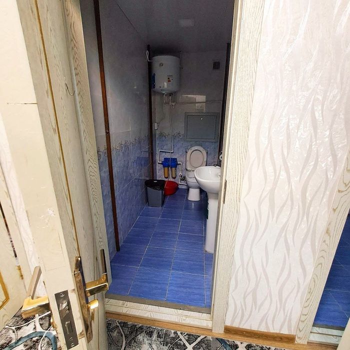 Ijara qarshi sity 2 qavat 3 xona 300 $