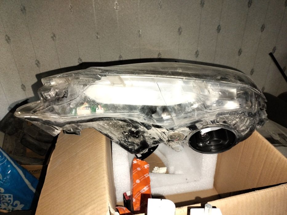 Фара камри 55 оригинал