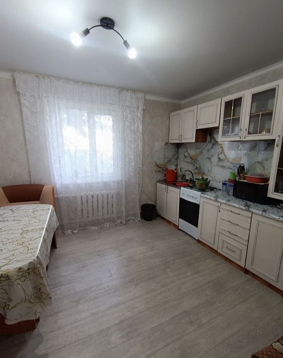 Продам 3 комнатный дом в районе карьера