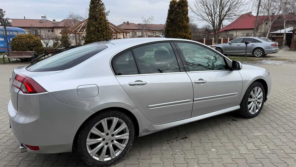 Renault Laguna 2014 – 2.0 dCi, 170 CP, Automată