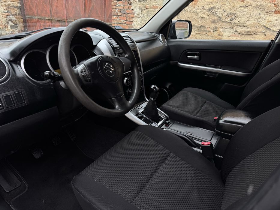 Suzuki Grand Vitara 2010 1,9 diesel 129 cp. 4x4 la buton