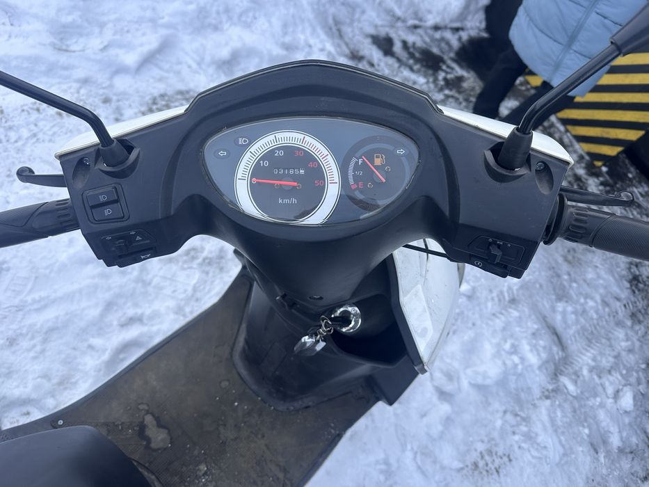 Скутер NOMAD 700 125m3