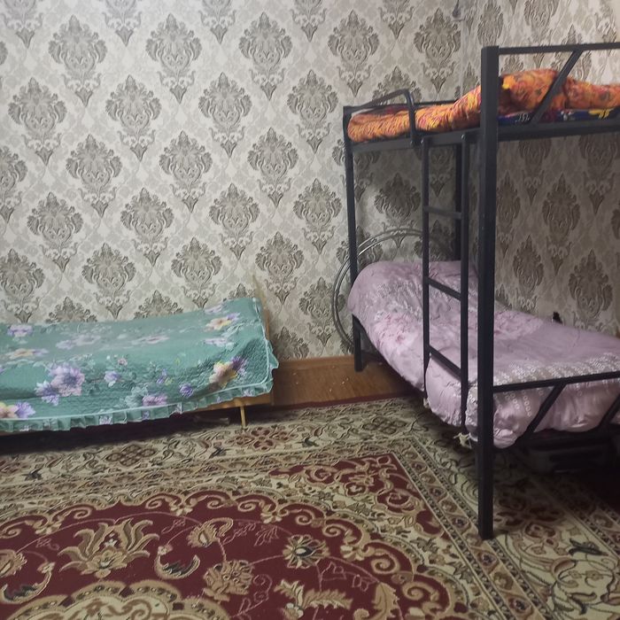 Kvartiraga  qizlarni qo'yaman. Yunusobod 7- kvartal. Alfraganusni yoni