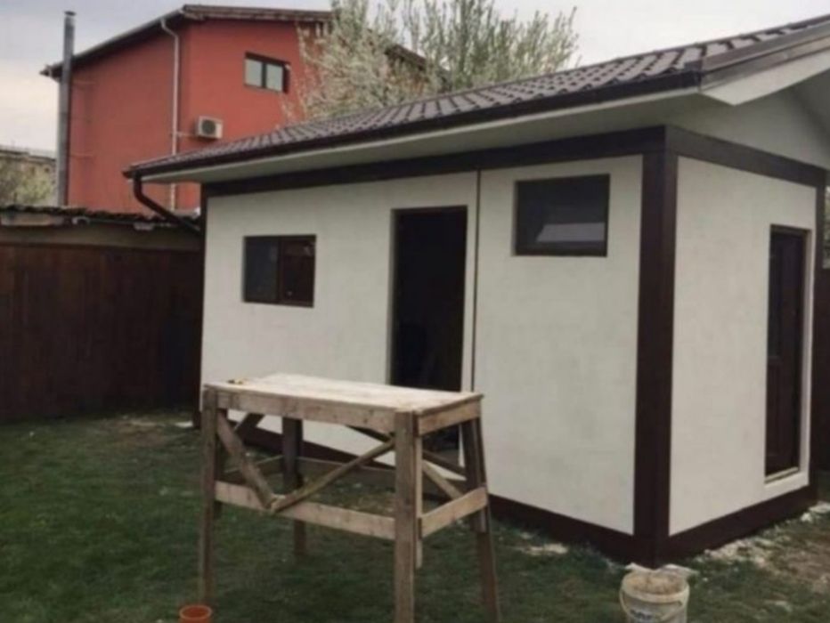 Vând case garaje containere