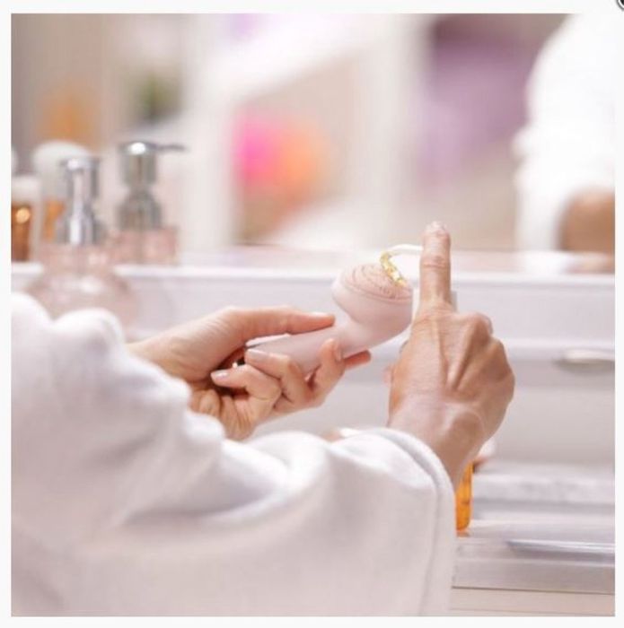 Bluetooth Силиконова четка за почистване и масаж Flawless TV259