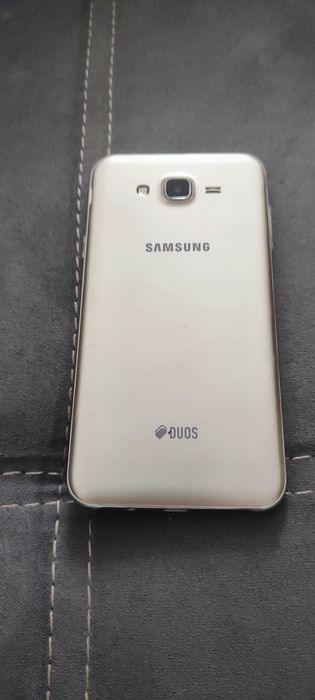 Samsung galaxy j7
