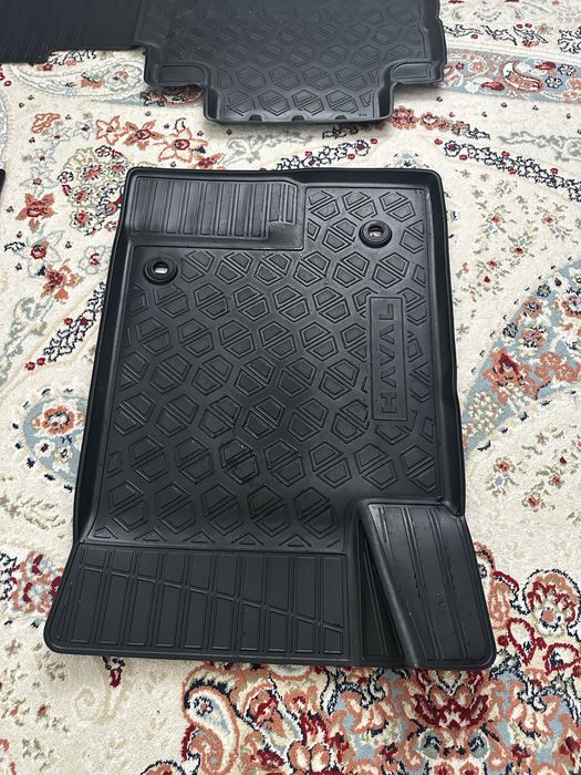 Прадою Полик заводскои Хавал м6