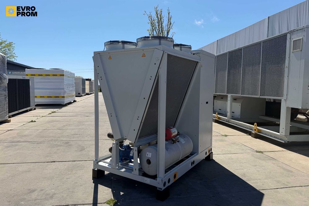 Chiller răcit cu aer CLIMAVENETA NX-K 0202P – 52 kW | chiller 50 kw pret | Modul hidraulic | Outlet