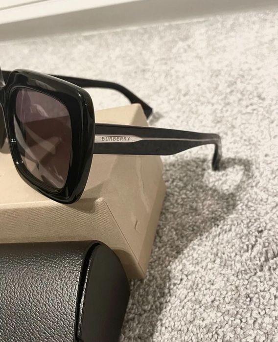 Ochelari Burberry de dama, originali, negri