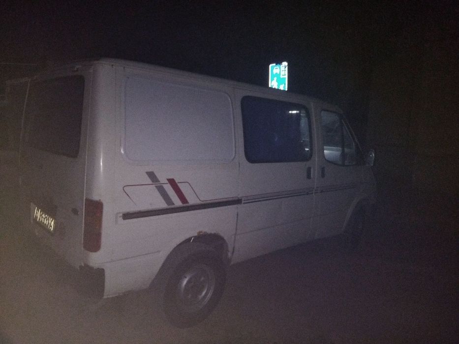 Ford tranzit sotiladi idyal sastayanada balonlari yangi mator xadavoy