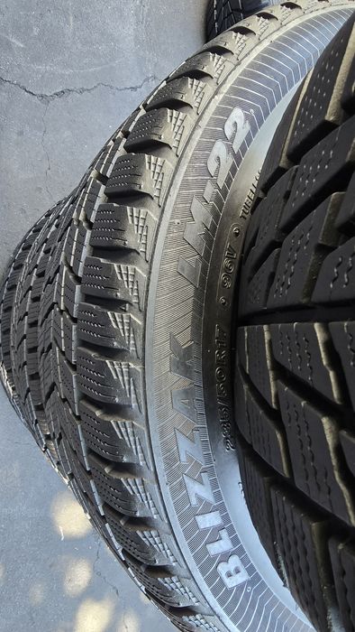 4 anvelope iarnă Bridgestone 235/50/17 -transport gratuit