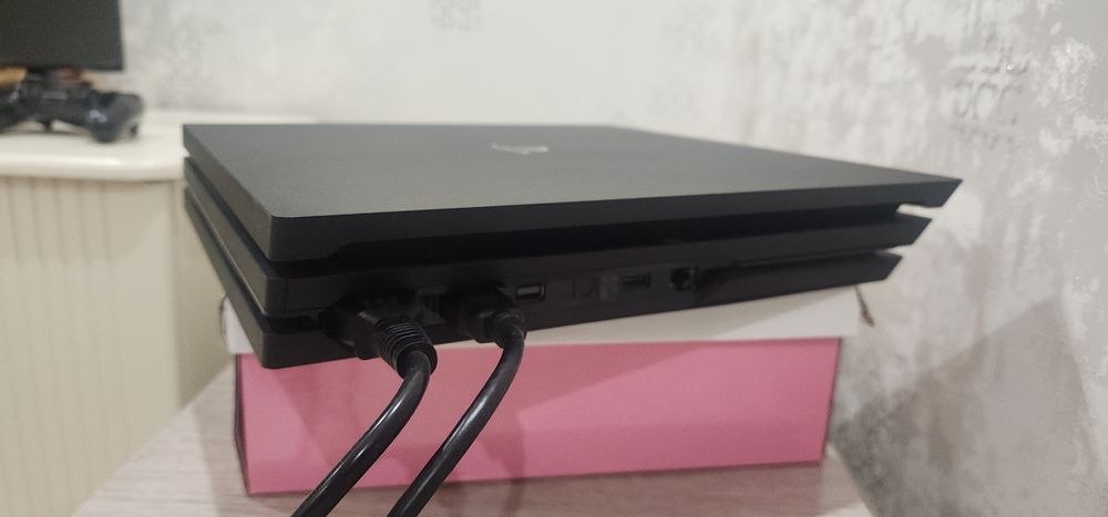 Sony play station 4pro. 1tr