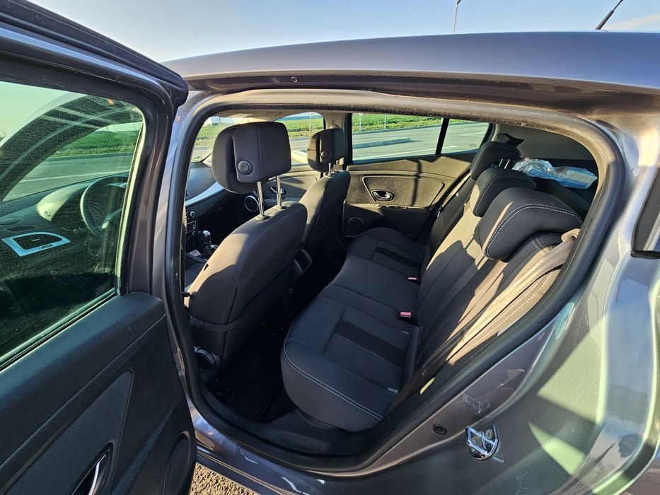Renault Megane 3, 2010, 1.9Dci 131cp. Cititi cu atentie anuntul.