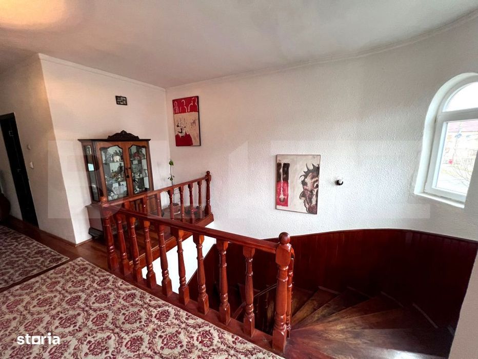 Casa tip duplex – 272 mp utili, 9 camere ,in  zona Cetate
