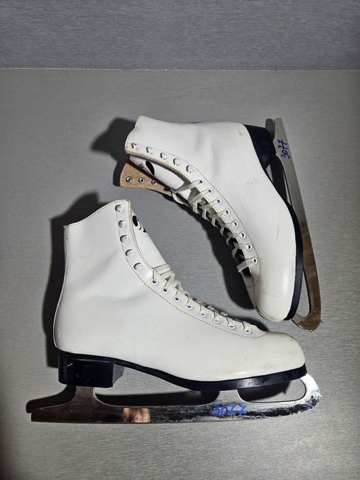 Patine 3077 gheata patinaj artistic   marime   41 (  27  cm lungime interioara).