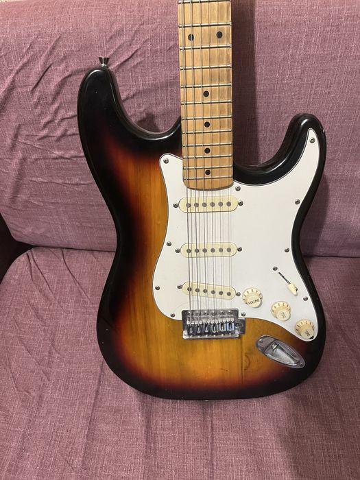 Электрогитра + 1