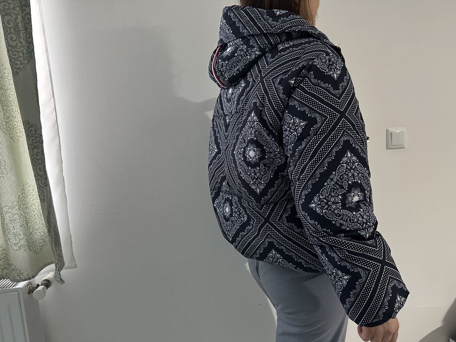 Geaca Tommy Hilfiger Marimea S