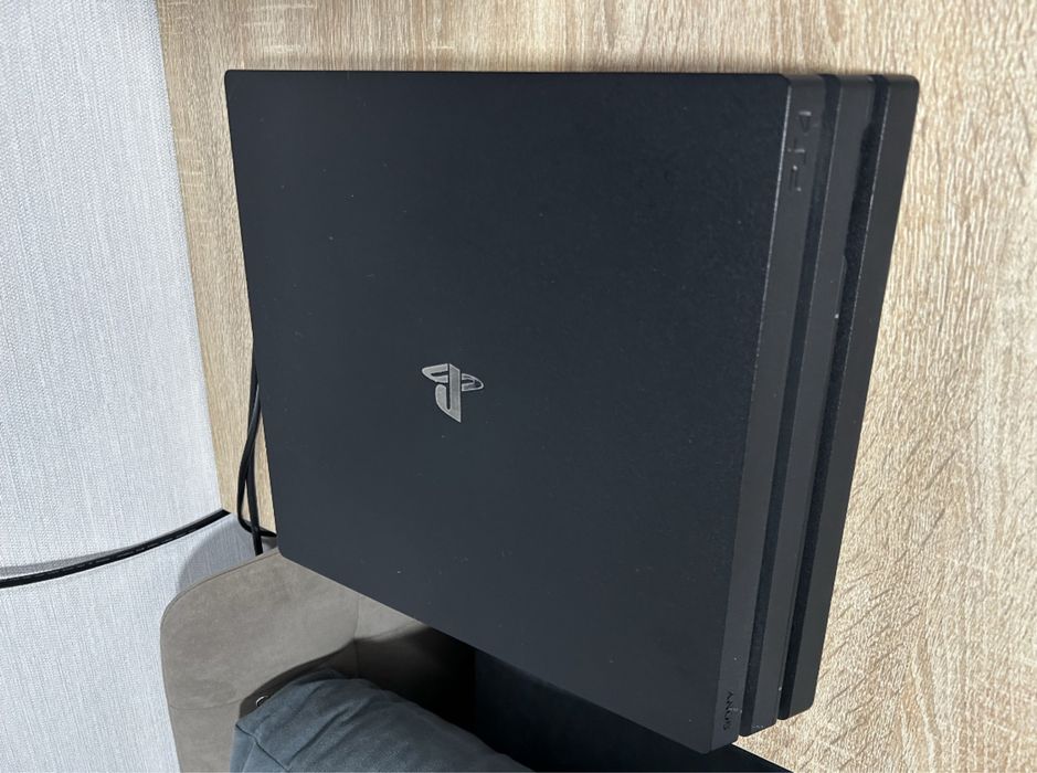 PlayStation 4 pro 1TB