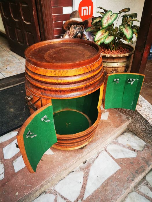 Vând butoi bar obiect decorativ pt depozitare bauturi