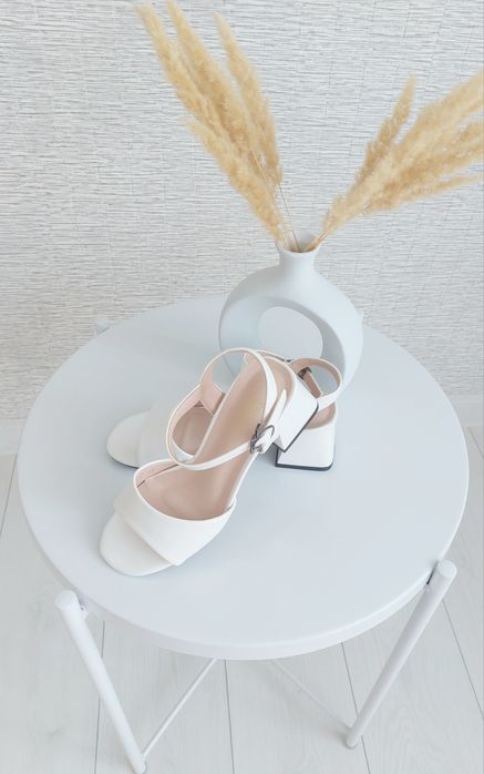 Женская обувь 33-34 размер