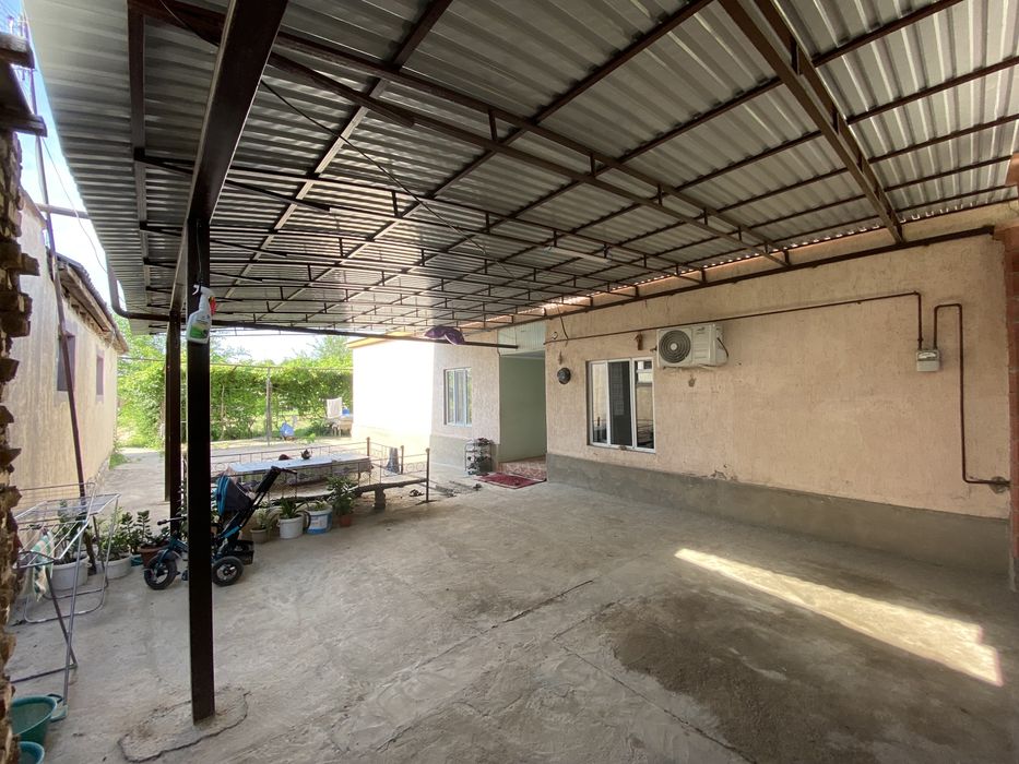 Дом продается со всеми удобствами