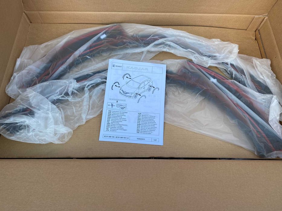 Set overfendere bandouri laterale spate Renault Kadjar noi originale