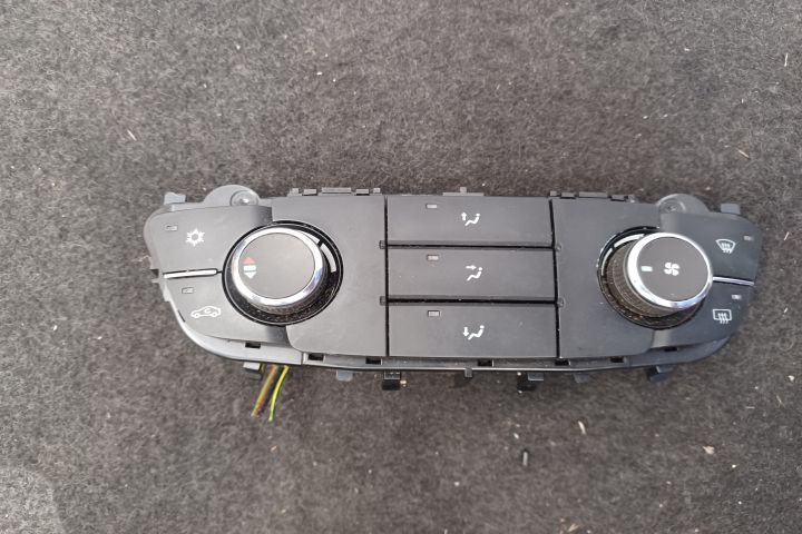 Comanda AC 13273093 13273093 Opel Insignia A