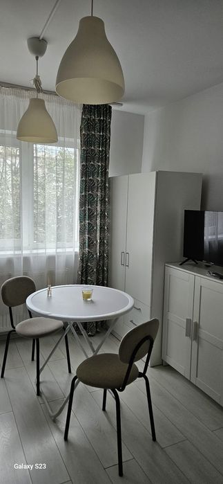 Închiriez garsonieră