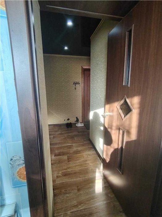 // 2 комн. кв. в центре рядом с ТЦ "Алем"