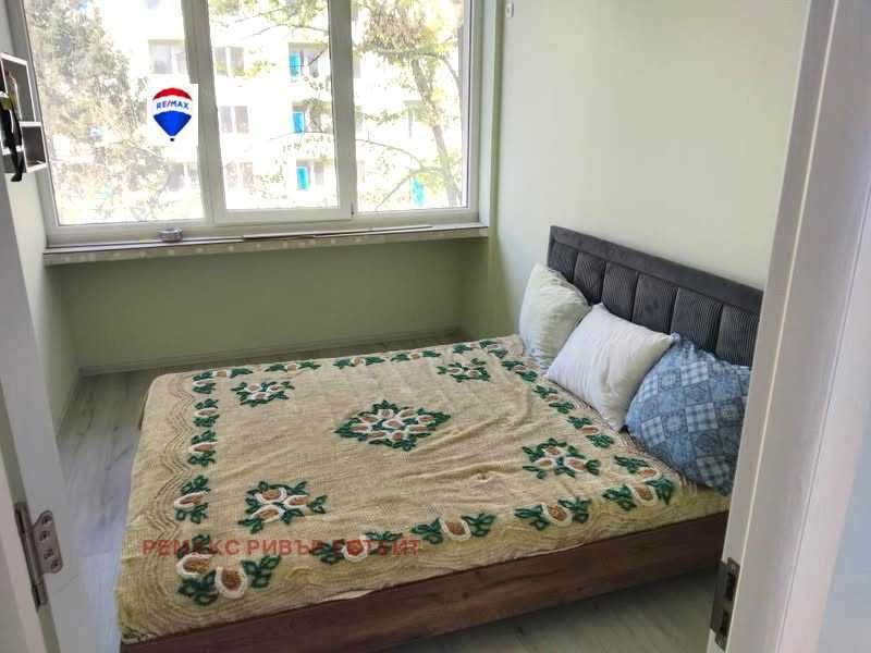 Продава се Двустаен апартамент в Русе, Дружба 3 - 61 кв.м за 1015 €/кв.м - Снимка #2