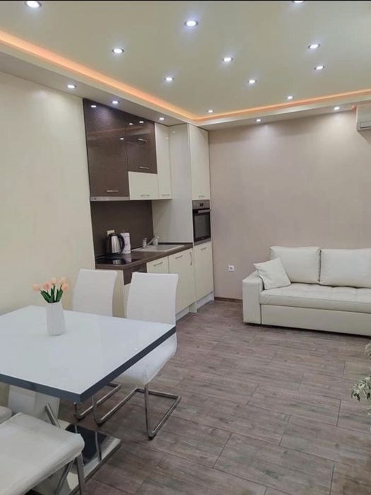 Дава се под наем Двустаен апартамент в Варна, м-т Акчелар - 55 кв.м за 600 € - Снимка #4