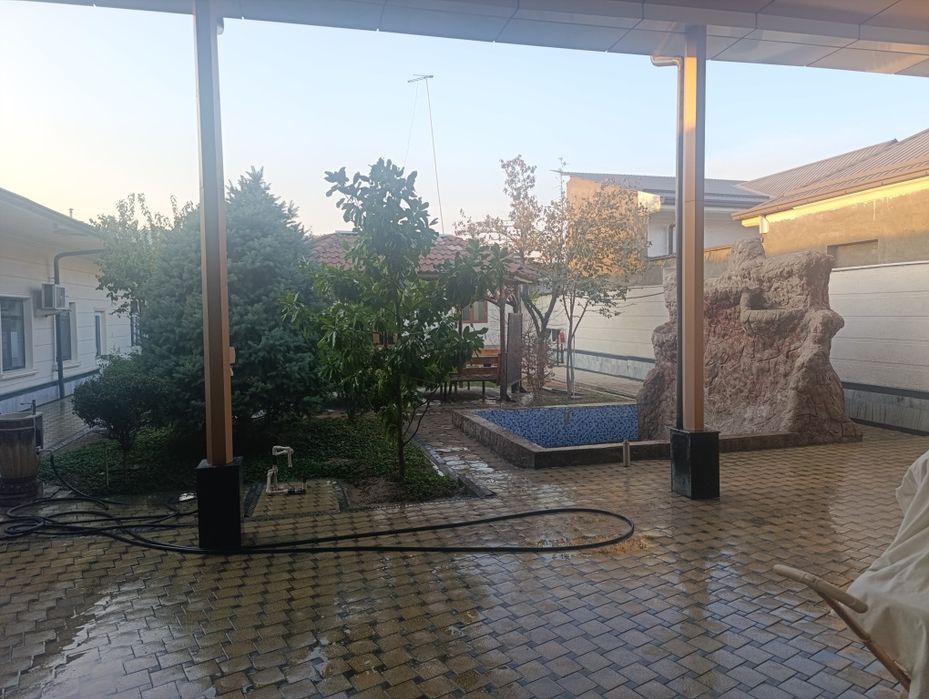 Uy sotiladi Sirg'ali tumani Qum ariq mahalla