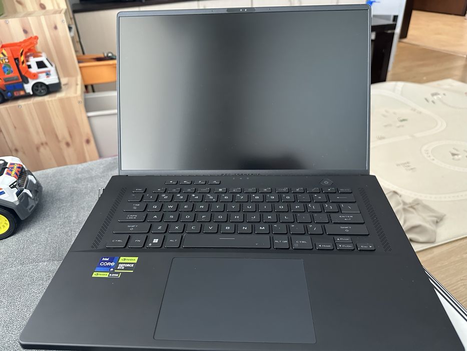 Asus Rog Zephyrus M16