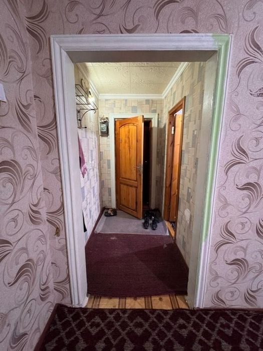 Космосда МИСиС тўғрисида 2-қаватда 2 хонали квартира сотилади